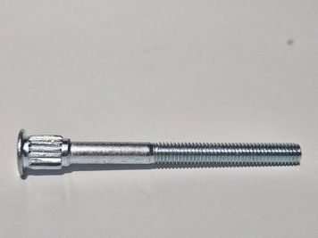 Шпилька карбюратора для бензопили ST MS 170, 180 STUDCARB-STMS170180 фото