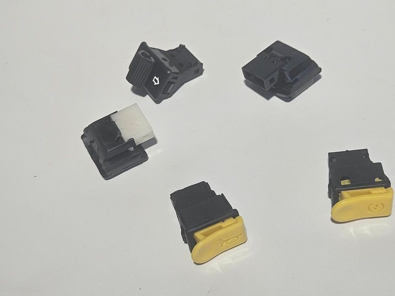 Кнопки руля комплект для скутера Honda Dio AF-34 / Honda Dio AF-35 SW-DIO34 фото