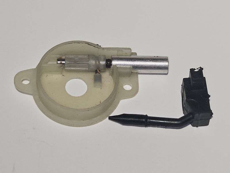 Маслонасос в сборе для бензопилы Hus 136, 137, 141, 142 H-OILPUMP-136142 фото