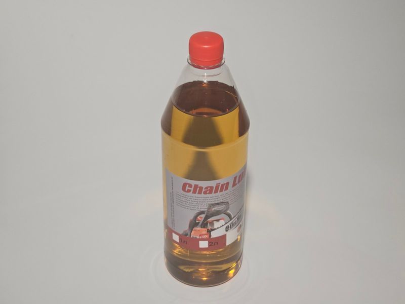 Масло для смазки цепей и шин 1 л для бензопил Hus 340, 345, 346, 350 OIL-H1L-01 фото