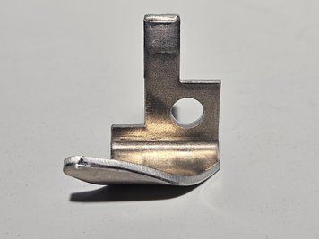 Уловлювач ланцюга для бензопили MS 341, MS 361 MS341-361-CHAIN-CATCH фото
