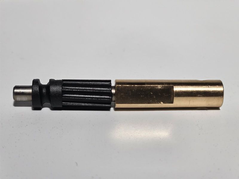 Маслонасос для бензопил Hus 340, 345 OIL-PUMP-HUS340345 фото